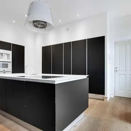 Apartment Stylish 2br Flat By The Marble Church *