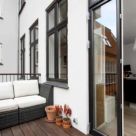 Stylish 2br Flat By The Marble Church Lejlighed